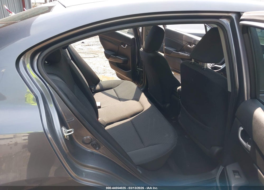 2015 HONDA CIVIC LX VIN: 2HGFB2F52FH560966