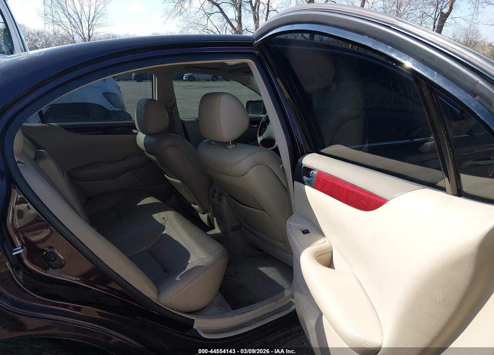 2004 LEXUS ES 330 VIN: JTHBA30G440010328