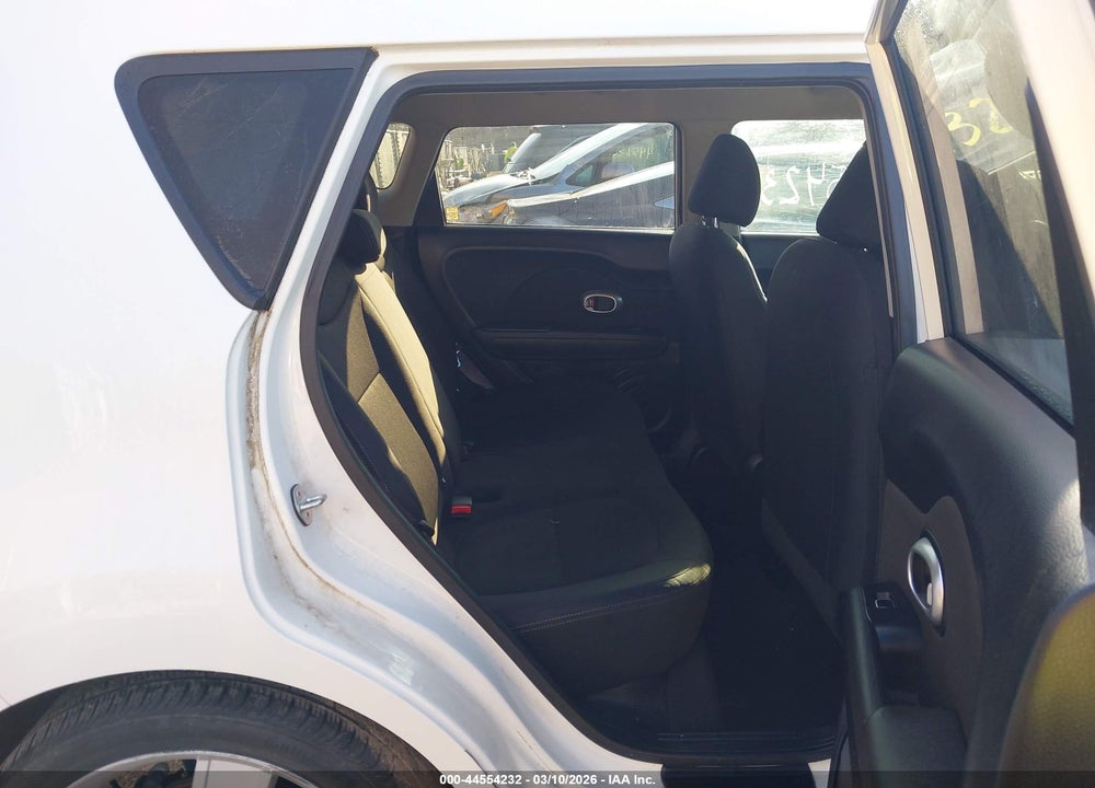 2019 KIA SOUL VIN: KNDJN2A28K7919983