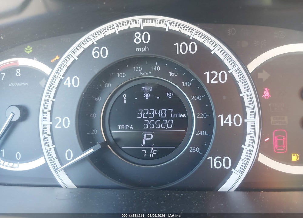 2015 HONDA ACCORD LX VIN: 1HGCR2F37FA133763