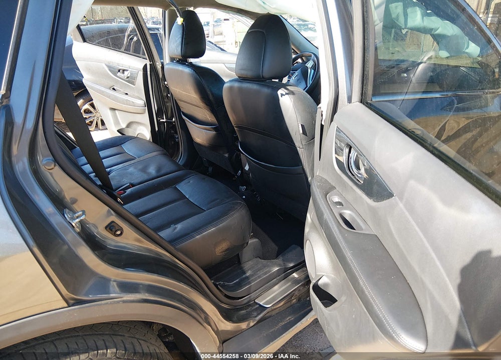 2014 NISSAN ROGUE SL VIN: 5N1AT2MT7EC871166