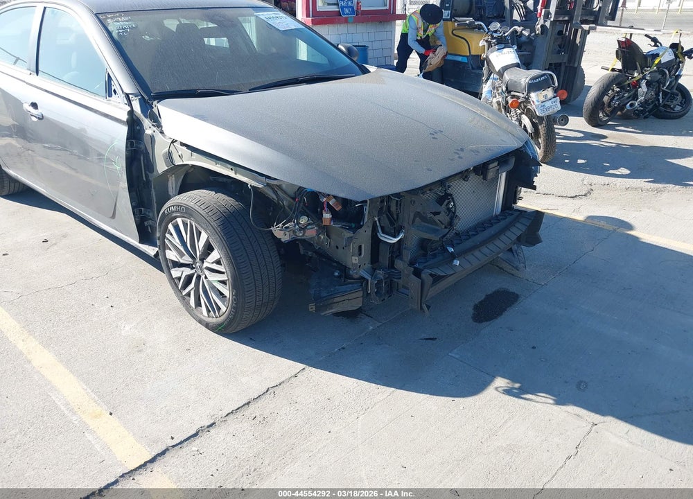 2024 NISSAN ALTIMA SV FWD VIN: 1N4BL4DV7RN403041