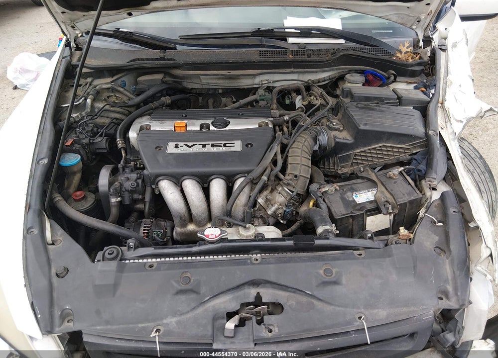 2005 HONDA ACCORD 2.4 LX VIN: 3HGCM56415G711235