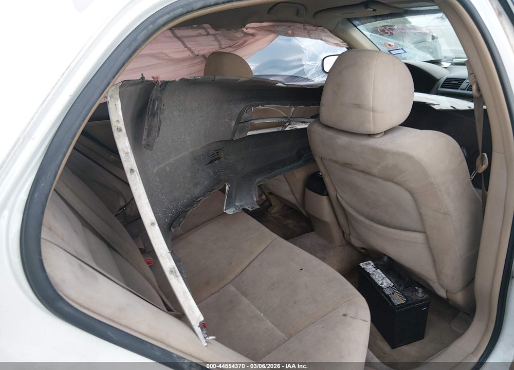 2005 HONDA ACCORD 2.4 LX VIN: 3HGCM56415G711235