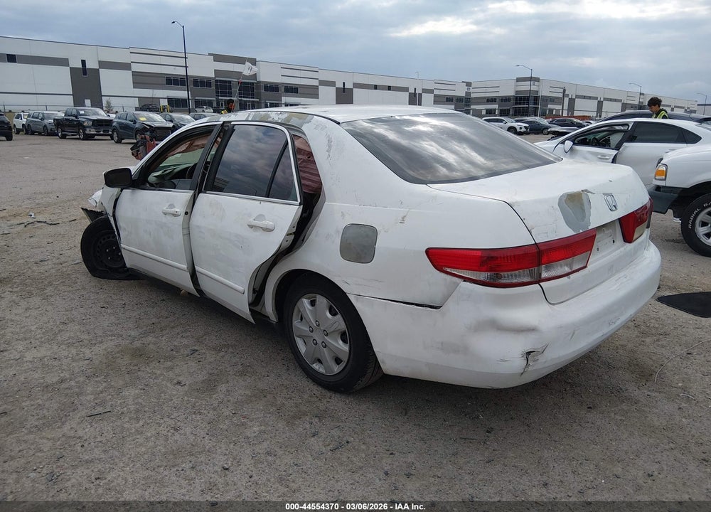 2005 HONDA ACCORD 2.4 LX VIN: 3HGCM56415G711235