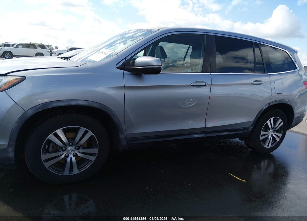 2017 HONDA PILOT EX-L VIN: 5FNYF5H57HB017101