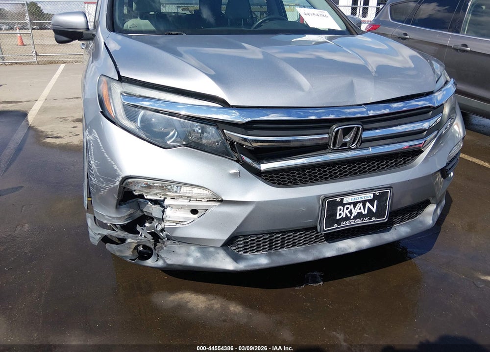 2017 HONDA PILOT EX-L VIN: 5FNYF5H57HB017101