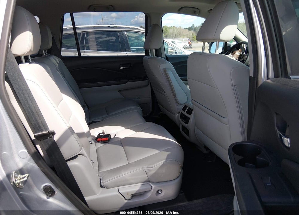 2017 HONDA PILOT EX-L VIN: 5FNYF5H57HB017101