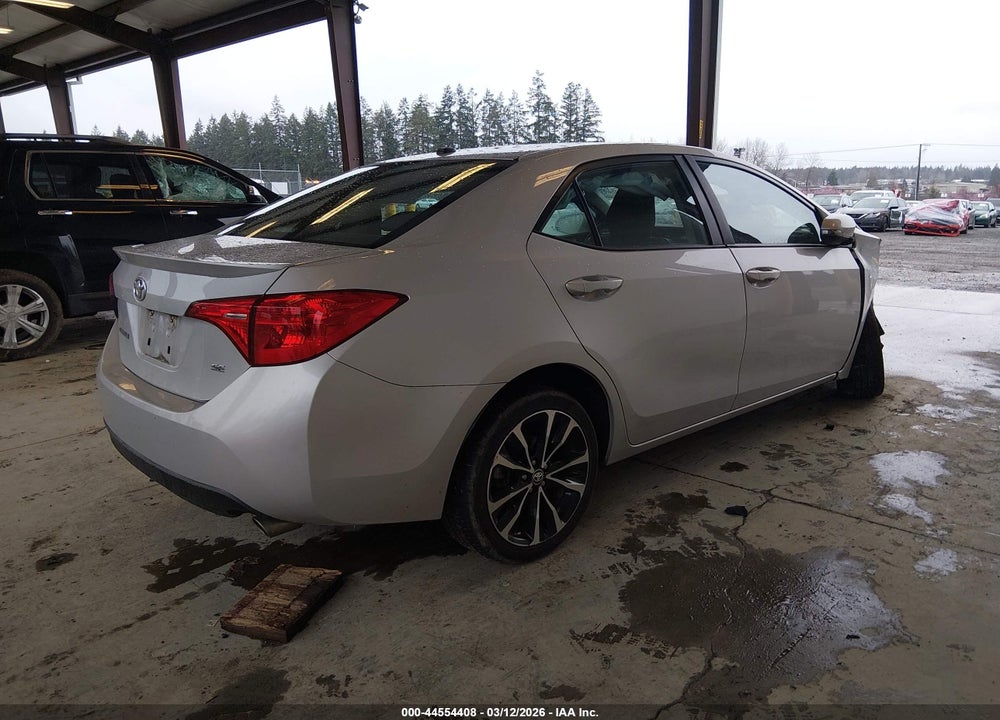 2018 TOYOTA COROLLA SE VIN: 2T1BURHE7JC087551