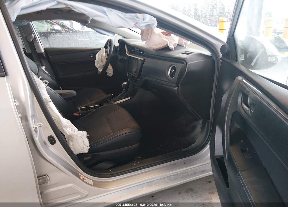 2018 TOYOTA COROLLA SE VIN: 2T1BURHE7JC087551