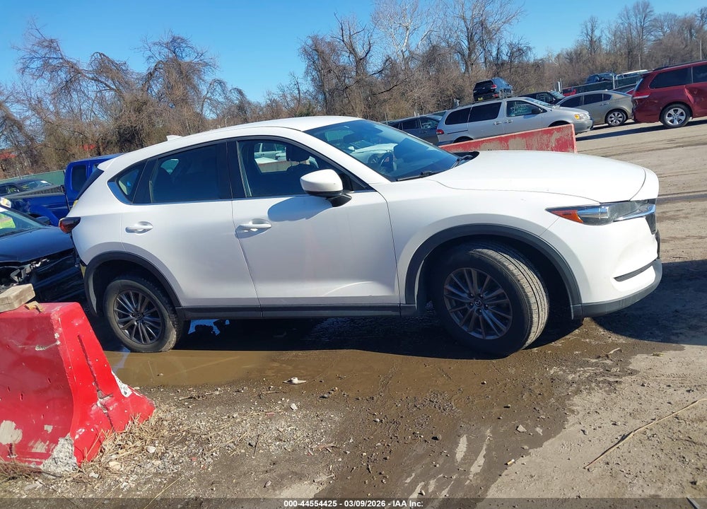 2018 MAZDA CX-5 SPORT VIN: JM3KFBBM3J0354137