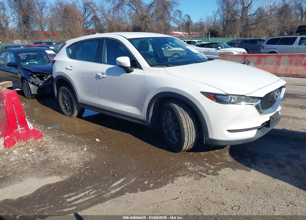 2018 MAZDA CX-5 SPORT VIN: JM3KFBBM3J0354137