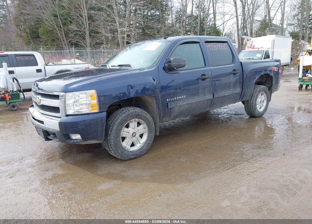 2011 CHEVROLET SILVERADO 1500 LT VIN: 3GCPKSE36BG268198