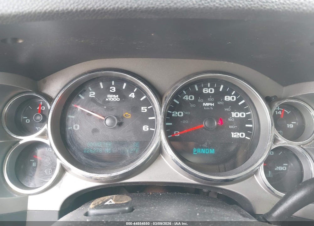 2011 CHEVROLET SILVERADO 1500 LT VIN: 3GCPKSE36BG268198