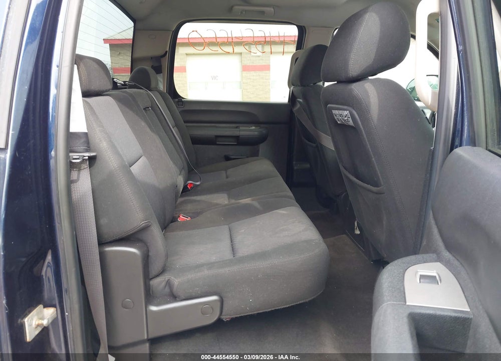2011 CHEVROLET SILVERADO 1500 LT VIN: 3GCPKSE36BG268198