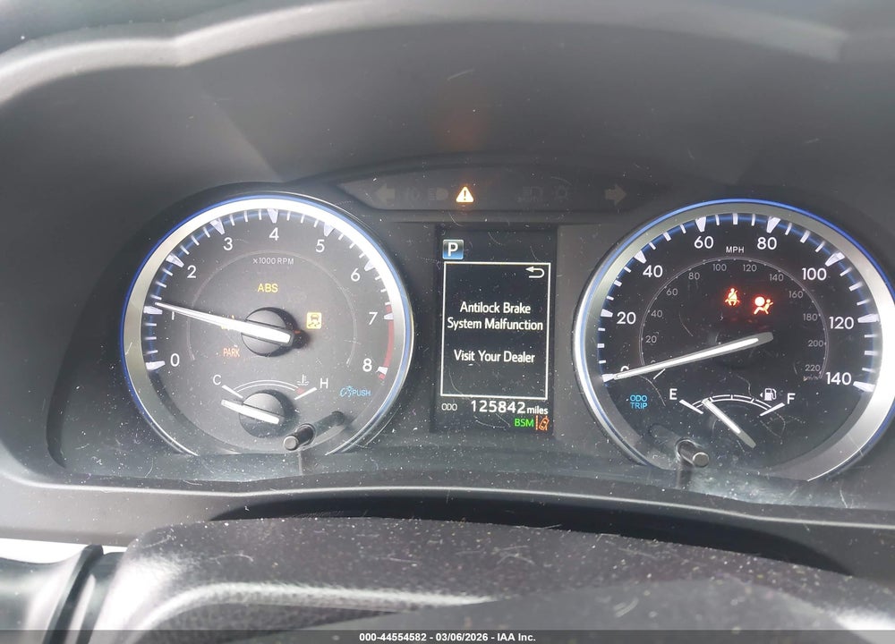 2019 TOYOTA HIGHLANDER XLE VIN: 5TDJZRFH6KS745721