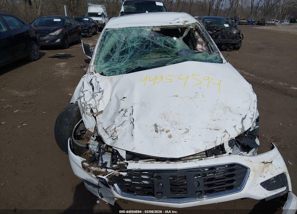 2017 CHEVROLET CRUZE LT AUTO VIN: 1G1BE5SM5H7233035