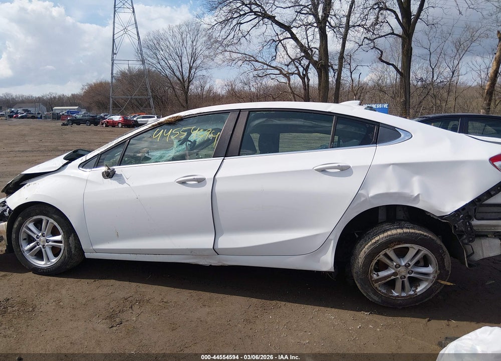 2017 CHEVROLET CRUZE LT AUTO VIN: 1G1BE5SM5H7233035