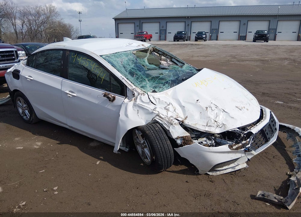 2017 CHEVROLET CRUZE LT AUTO VIN: 1G1BE5SM5H7233035