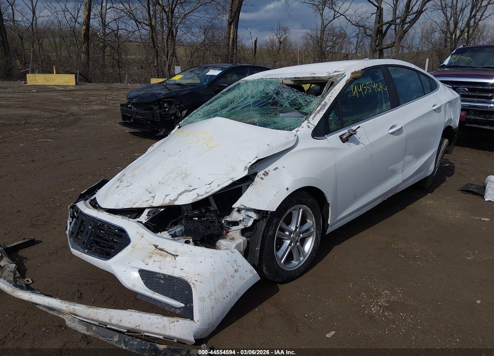 2017 CHEVROLET CRUZE LT AUTO VIN: 1G1BE5SM5H7233035