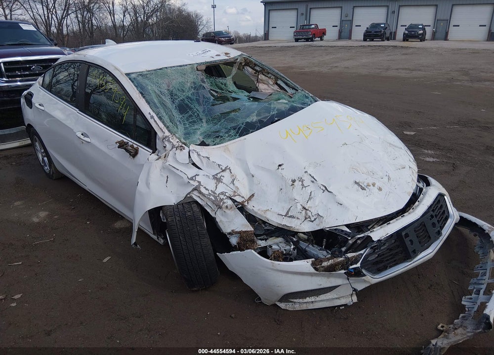 2017 CHEVROLET CRUZE LT AUTO VIN: 1G1BE5SM5H7233035