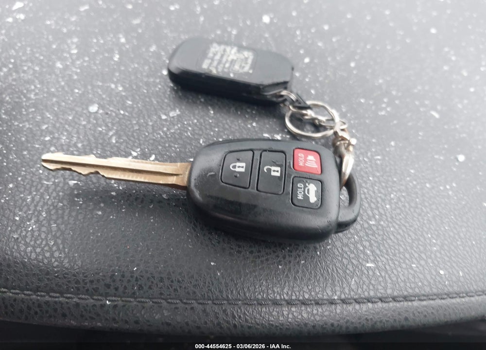 2016 TOYOTA COROLLA S PLUS VIN: 2T1BURHE2GC627719