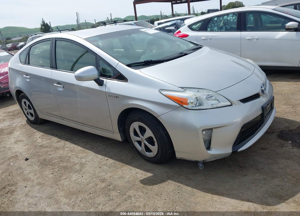 2013 TOYOTA PRIUS TWO VIN: JTDKN3DU7D5704035