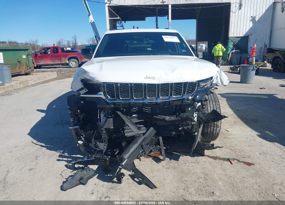 2025 JEEP GRAND CHEROKEE LIMITED 4X4 VIN: 1C4RJHBG1SC296967