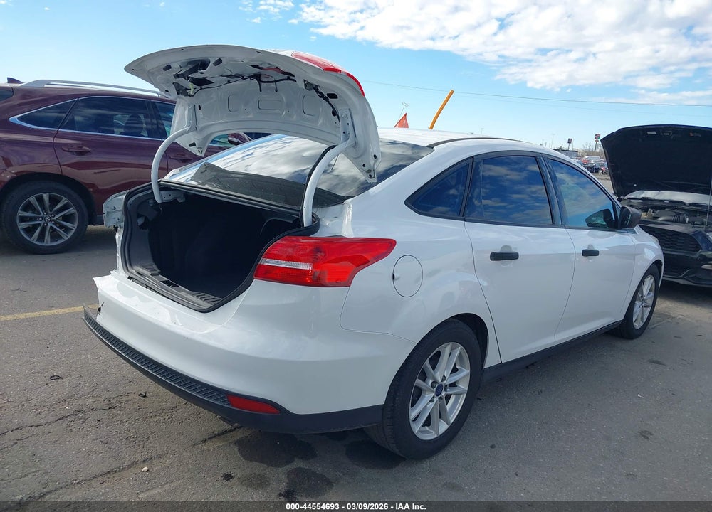 2016 FORD FOCUS S VIN: 1FADP3E25GL268078