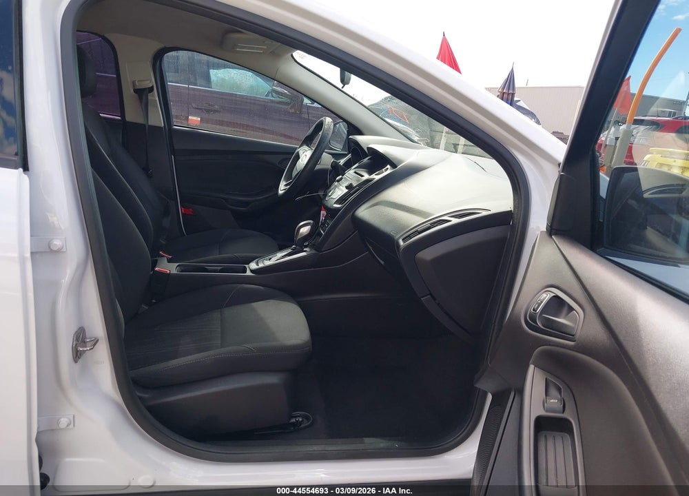2016 FORD FOCUS S VIN: 1FADP3E25GL268078