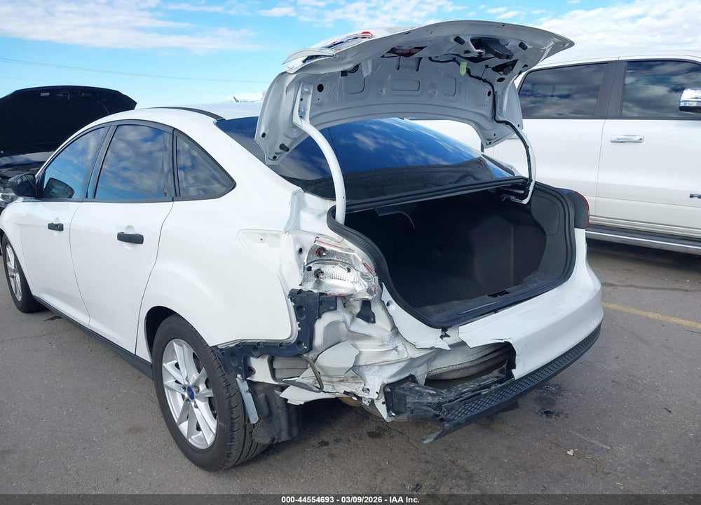 2016 FORD FOCUS S VIN: 1FADP3E25GL268078