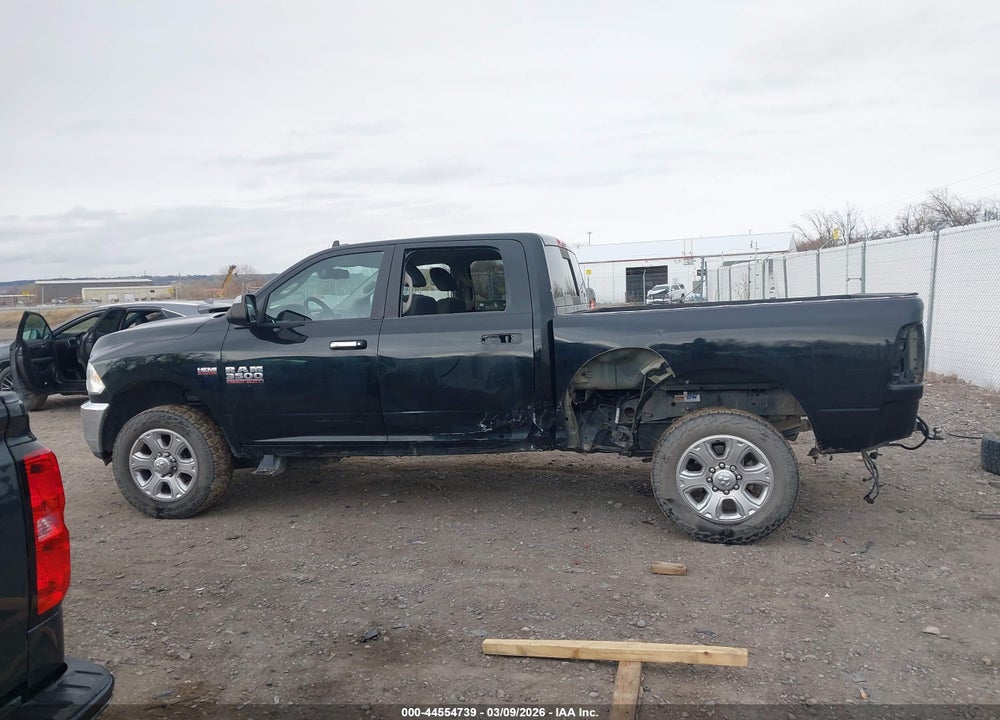 2015 RAM 3500 SLT VIN: 3C63R3DJ5FG541550