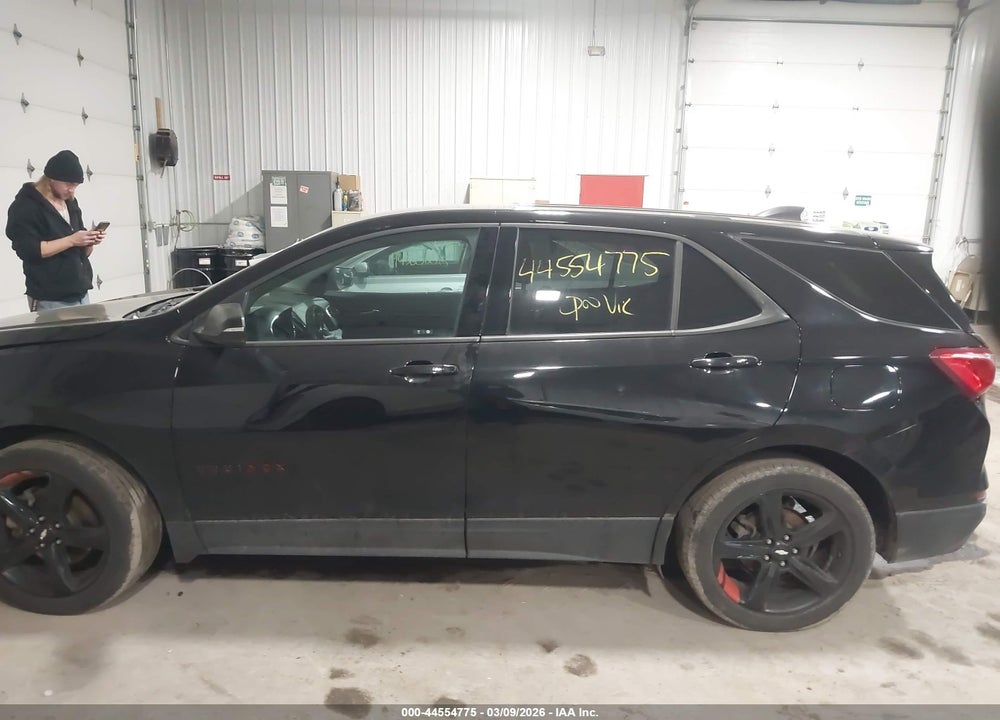 2019 CHEVROLET EQUINOX LT VIN: 2GNAXVEX4K6149533