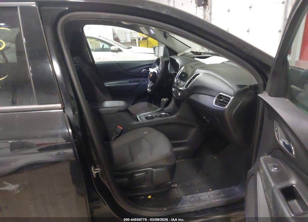 2019 CHEVROLET EQUINOX LT VIN: 2GNAXVEX4K6149533