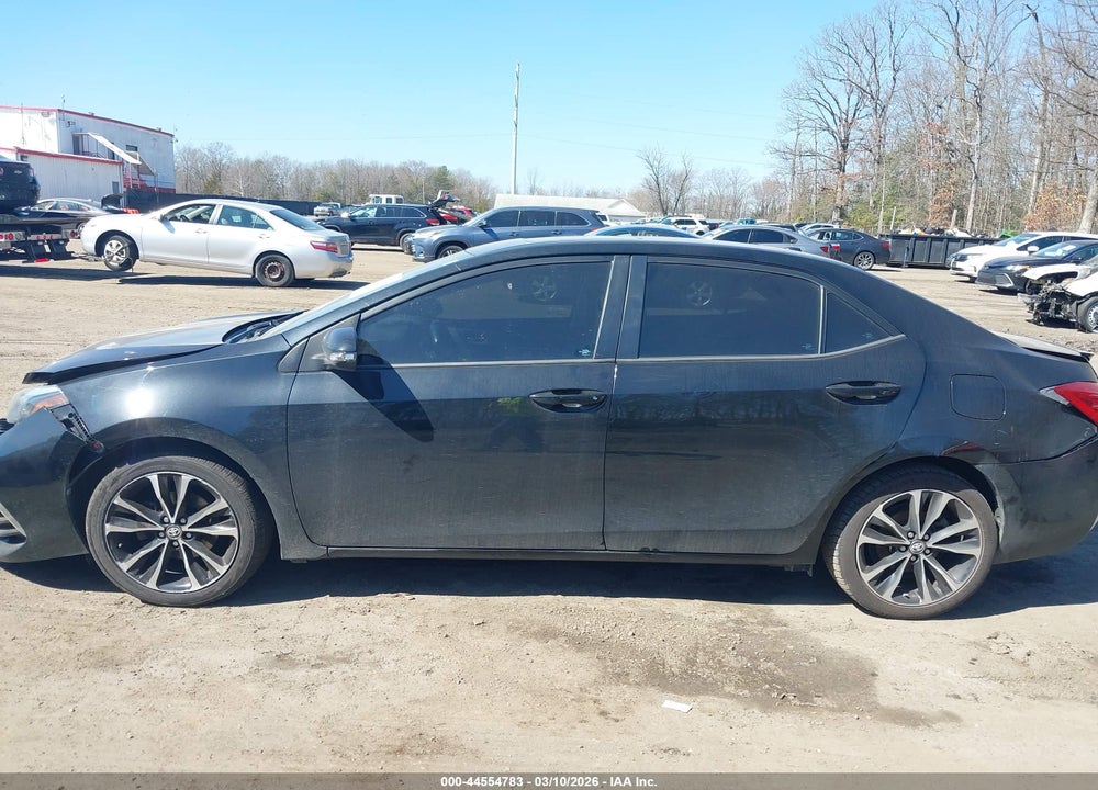 2018 TOYOTA COROLLA SE VIN: 2T1BURHE4JC995620