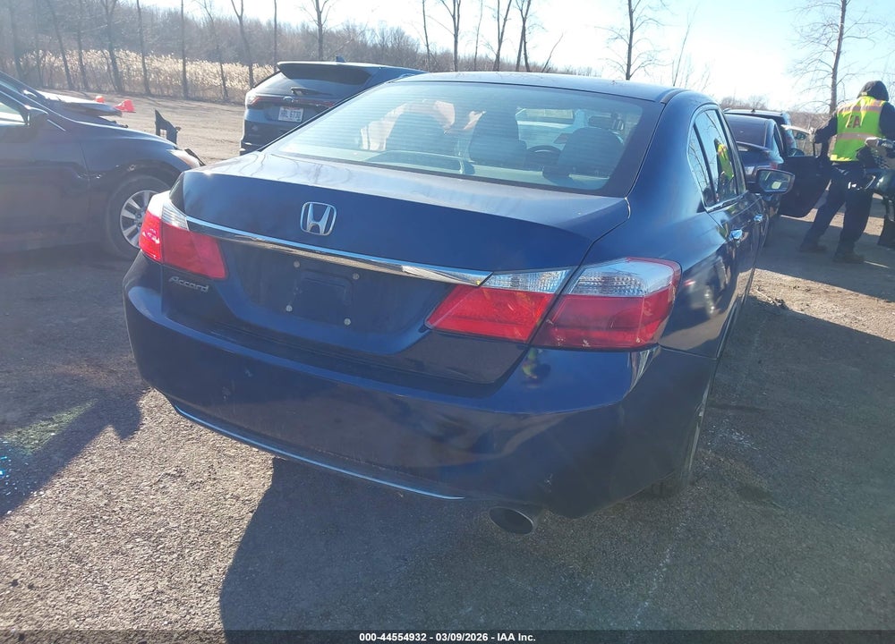 2015 HONDA ACCORD LX VIN: 1HGCR2F33FA092936
