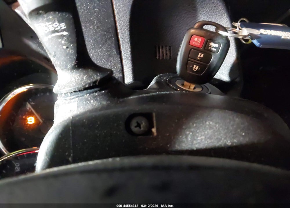 2015 TOYOTA COROLLA LE VIN: 2T1BURHE8FC477906