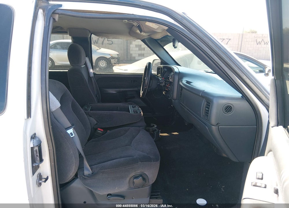 2002 GMC SIERRA 1500 SLE VIN: 2GTEC19V521133085