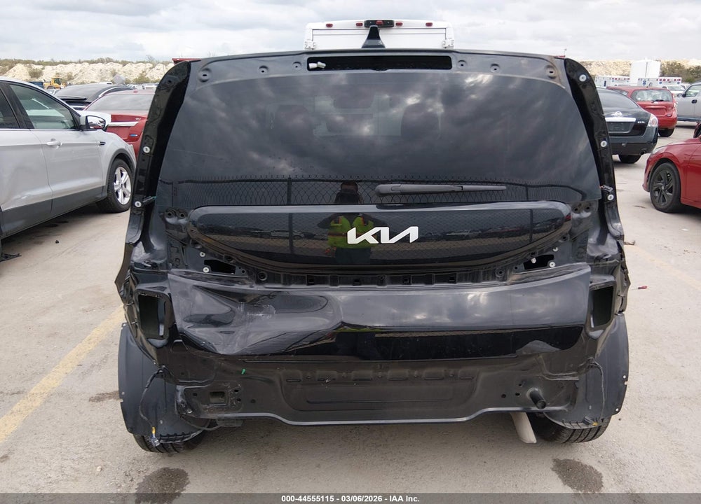2023 KIA SOUL LX VIN: KNDJ23AU0P7840833
