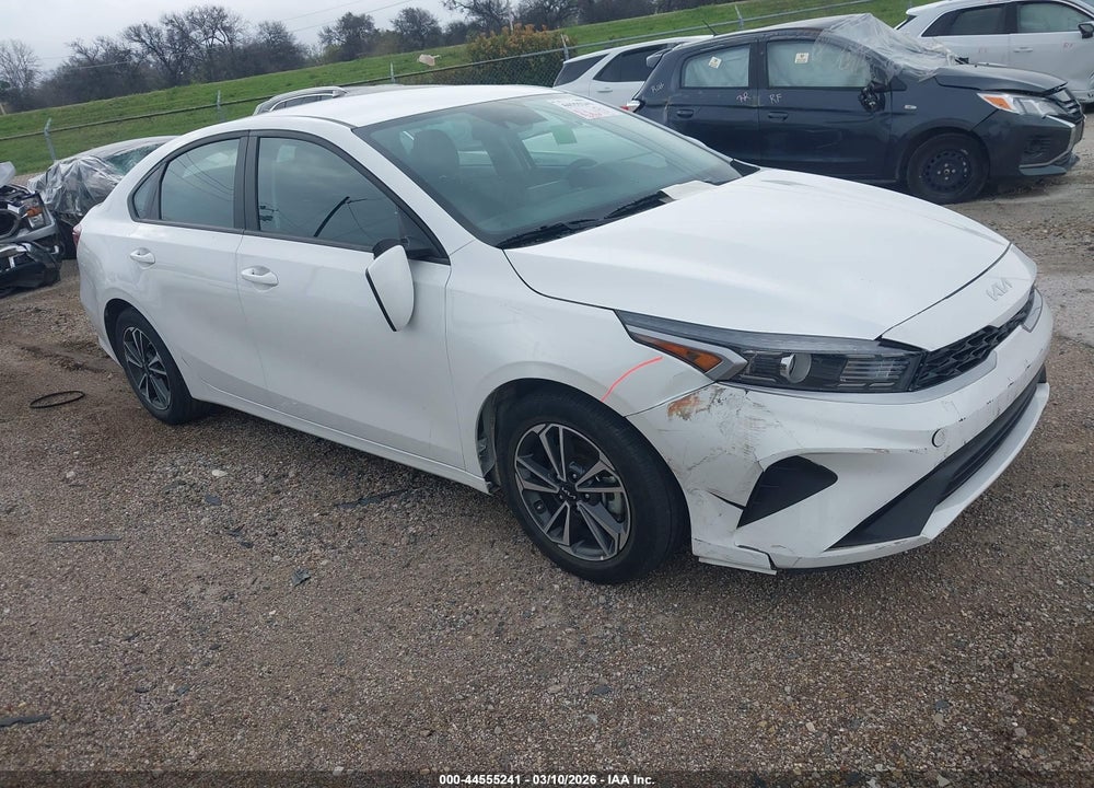 2024 KIA FORTE LXS VIN: 3KPF24AD8RE769153