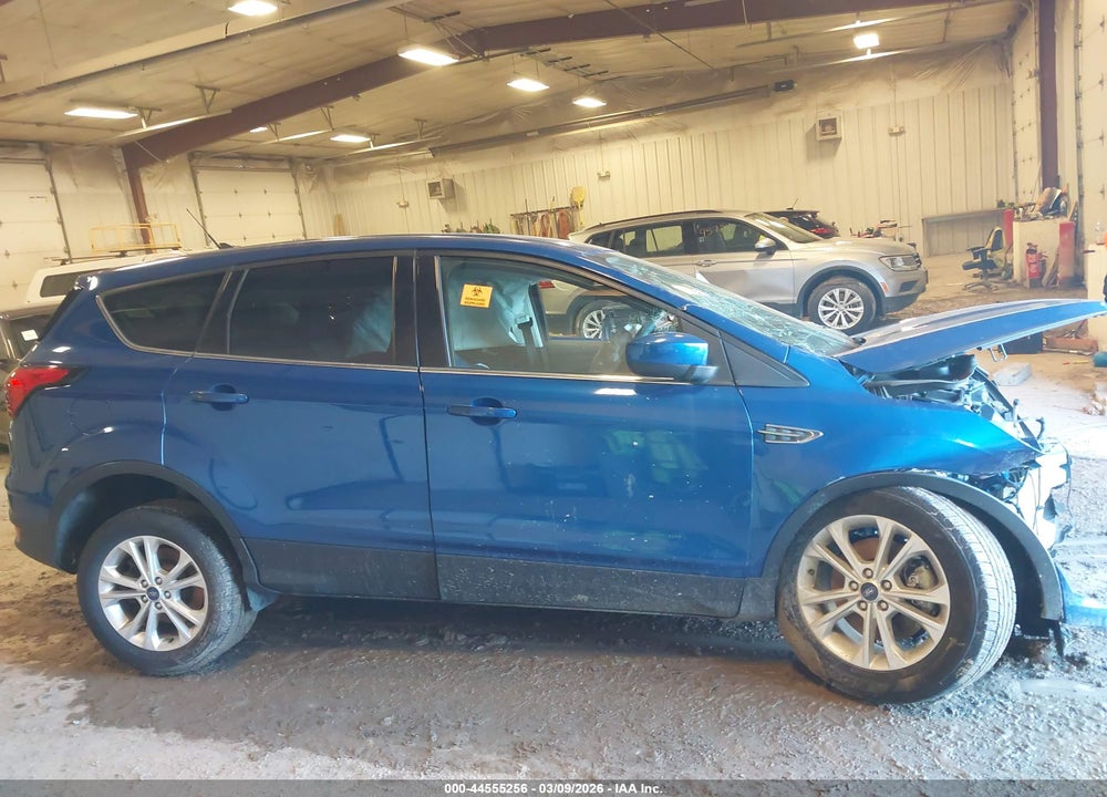 2019 FORD ESCAPE SE VIN: 1FMCU9GD0KUA98923