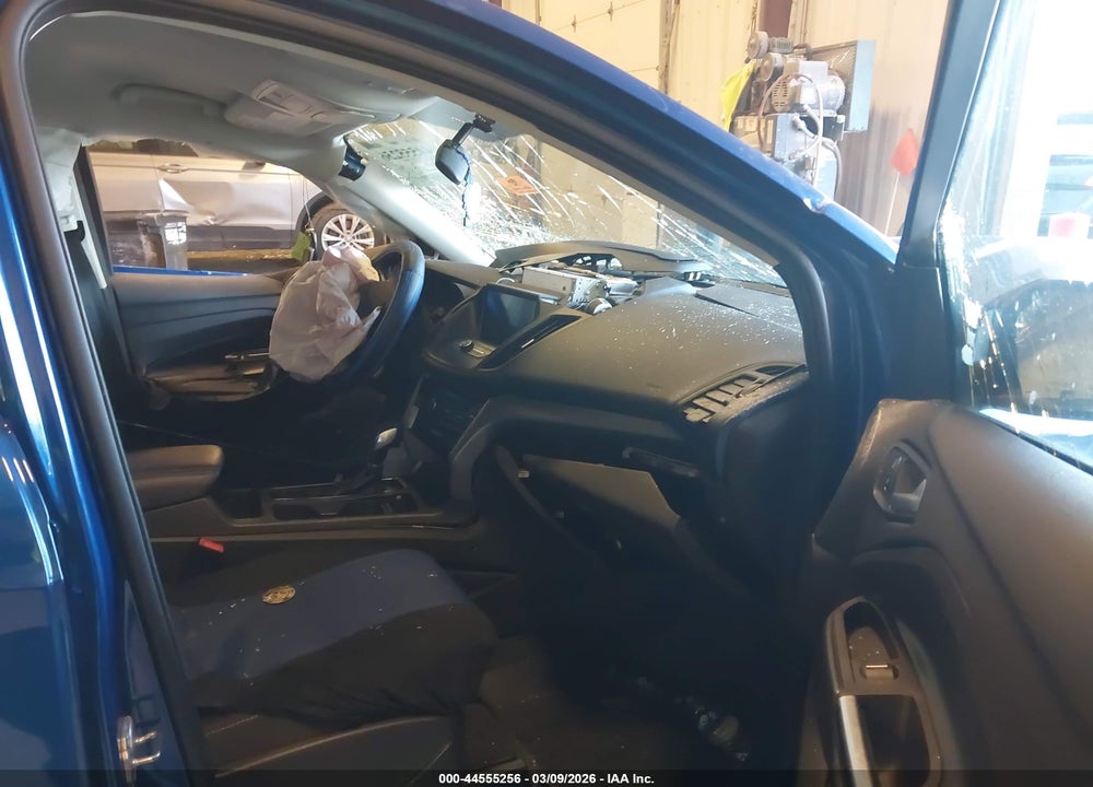 2019 FORD ESCAPE SE VIN: 1FMCU9GD0KUA98923