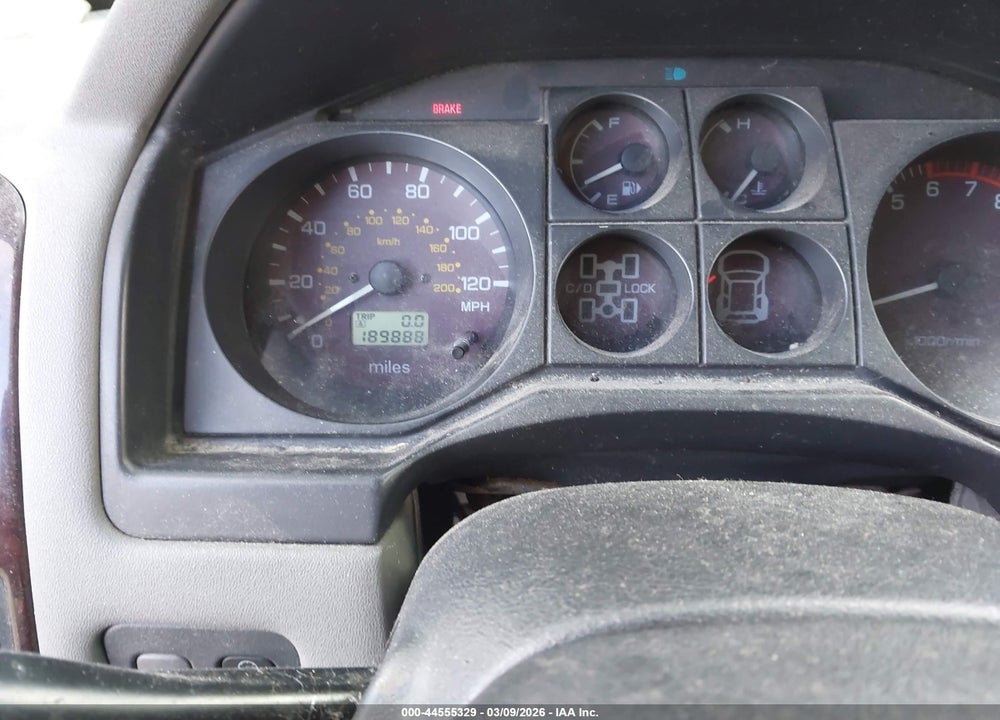 2001 MITSUBISHI MONTERO LIMITED VIN: JA4MW51RX1J014018
