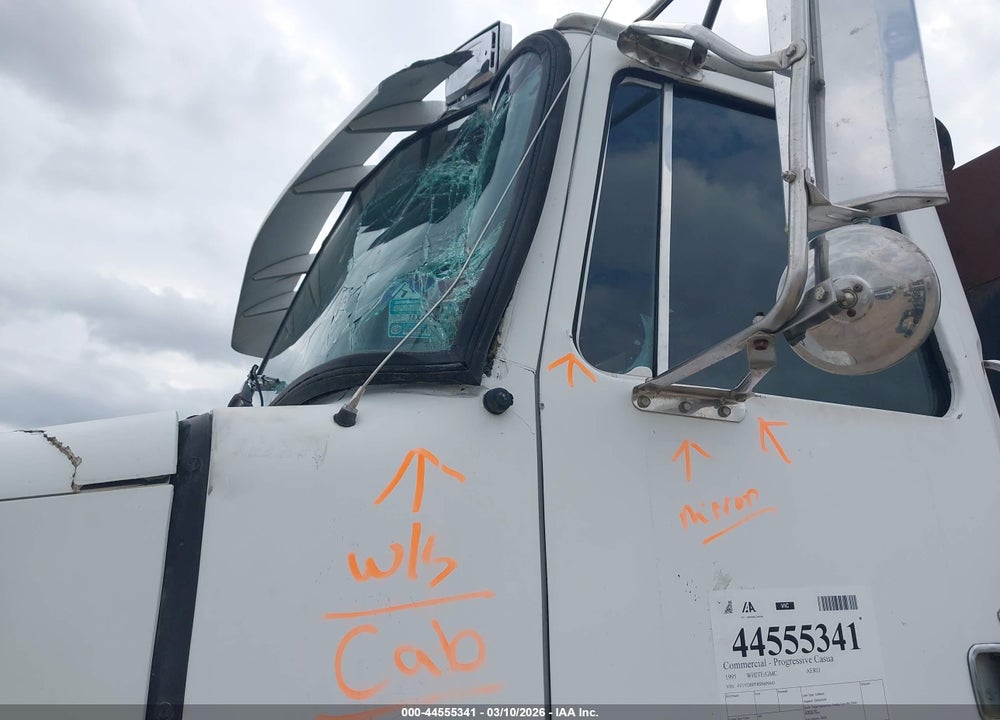 1995 WHITE/GMC AERO WCA VIN: 4V1VDBPF8SN690443