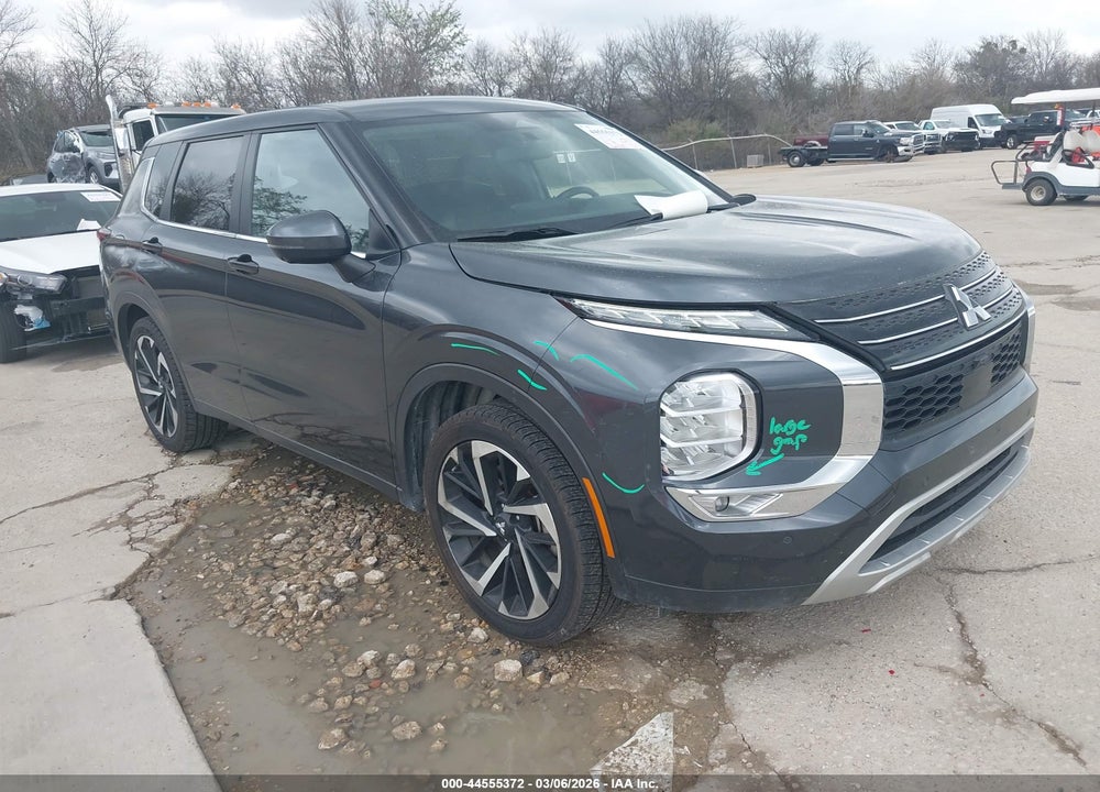 2024 MITSUBISHI OUTLANDER SE 2.5 2WD/SE BLACK EDITION S-AWC/SE BLACK EDITION W/PANO ROOF S-AWC VIN: JA4J3VA86RZ061434