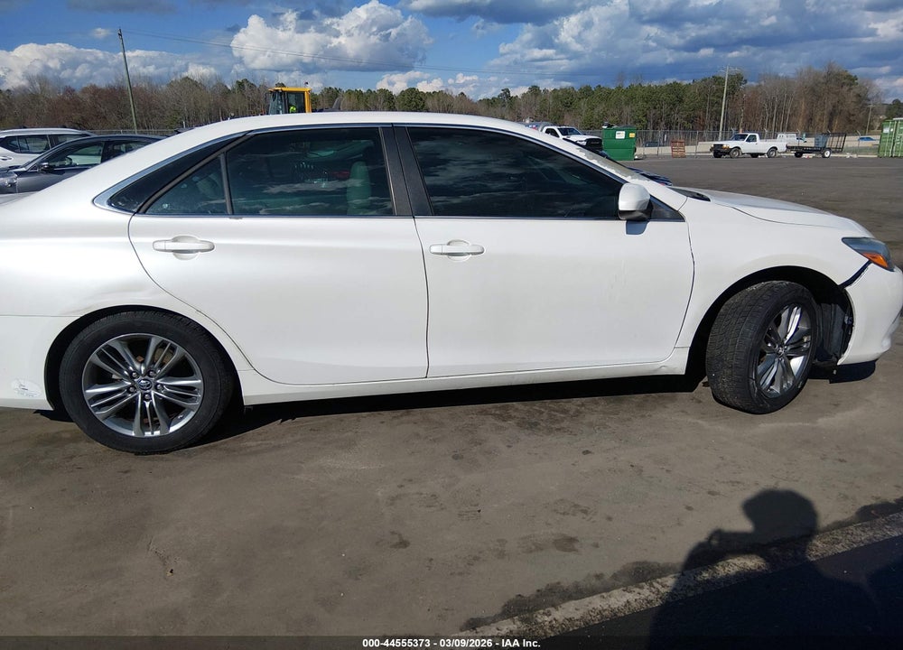 2015 TOYOTA CAMRY SE VIN: 4T1BF1FK5FU070578