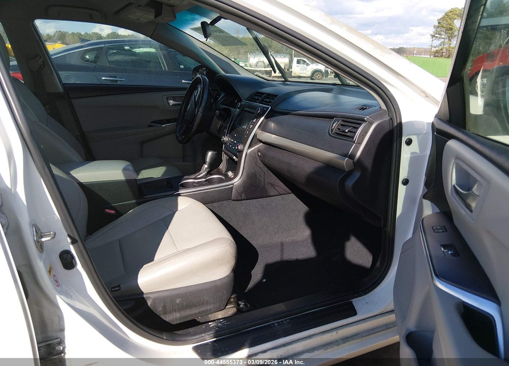 2015 TOYOTA CAMRY SE VIN: 4T1BF1FK5FU070578