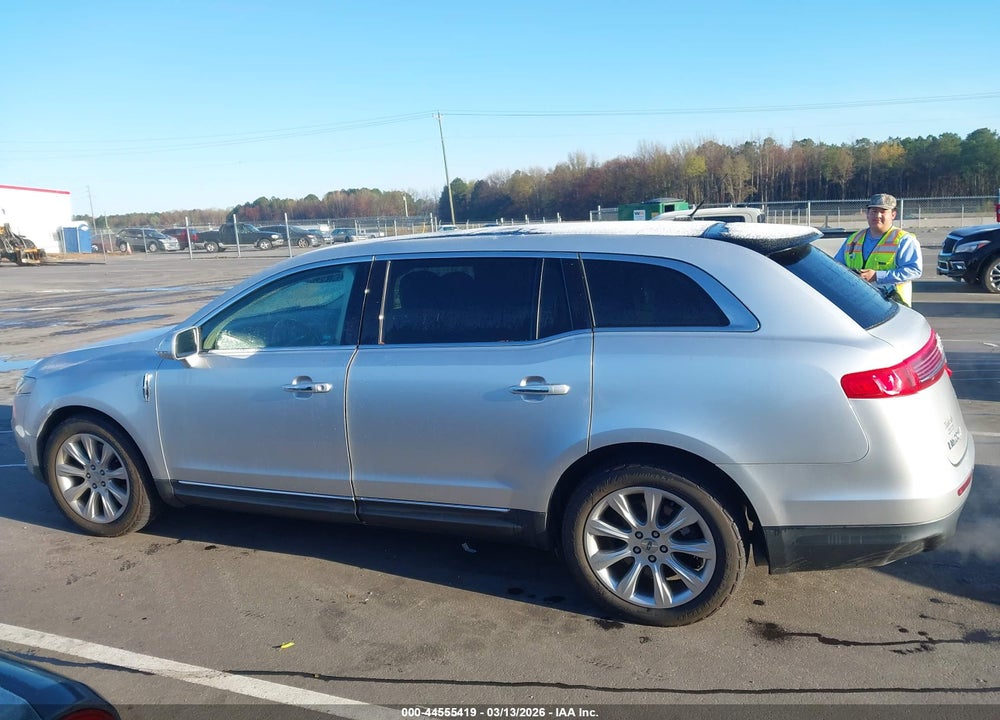 2016 LINCOLN MKT ECOBOOST VIN: 2LMHJ5ATXGBL01311