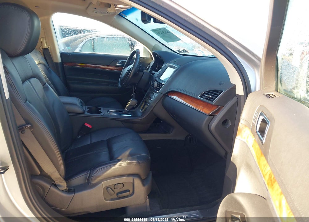 2016 LINCOLN MKT ECOBOOST VIN: 2LMHJ5ATXGBL01311