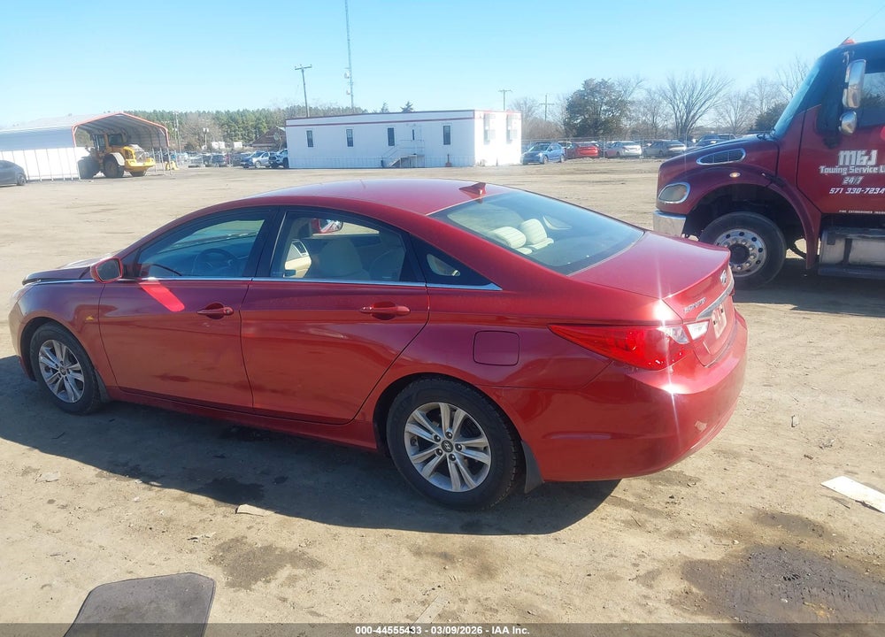 2013 HYUNDAI SONATA GLS VIN: 5NPEB4AC8DH740551